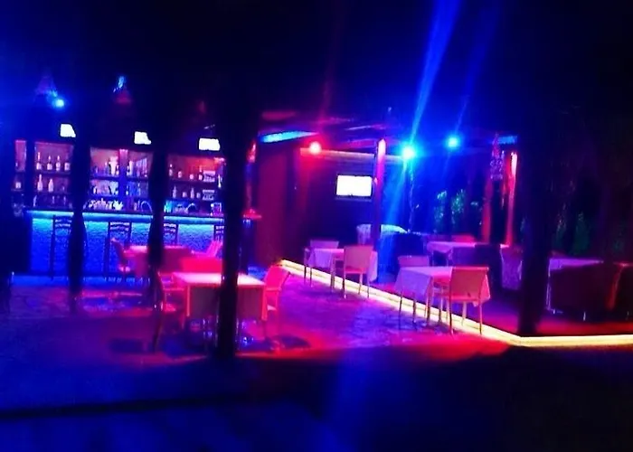 Hotel Hidden Garden 2*