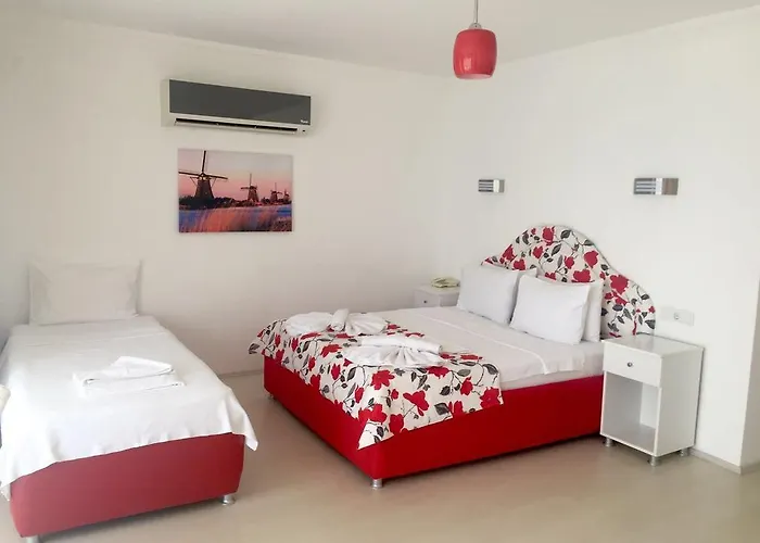 Hotel Hidden Garden 2*