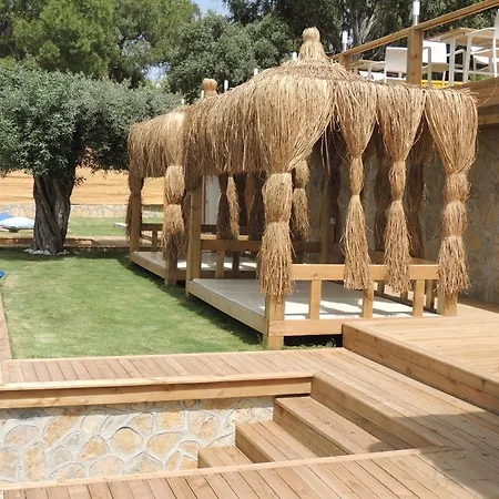 Hotel Hidden Garden 2*