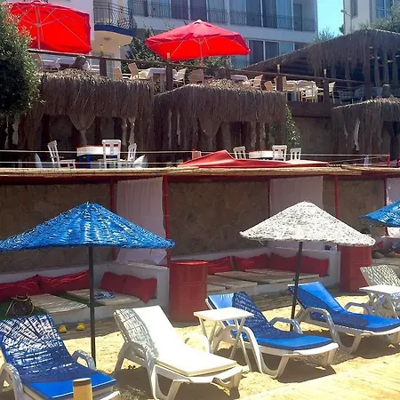 Hotel Hidden Garden 2*