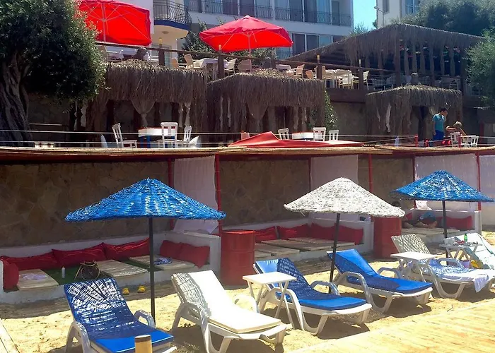 Hotel Hidden Garden 2*